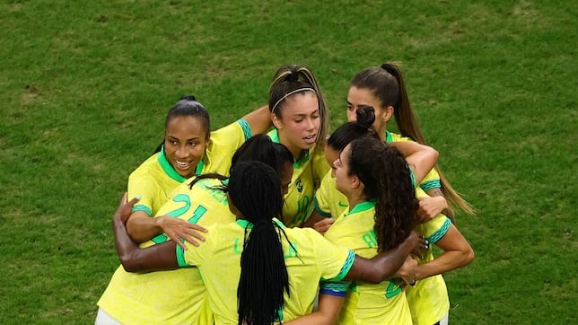 Tuyen nu Brazil de bep Tay Ban Nha hinh anh