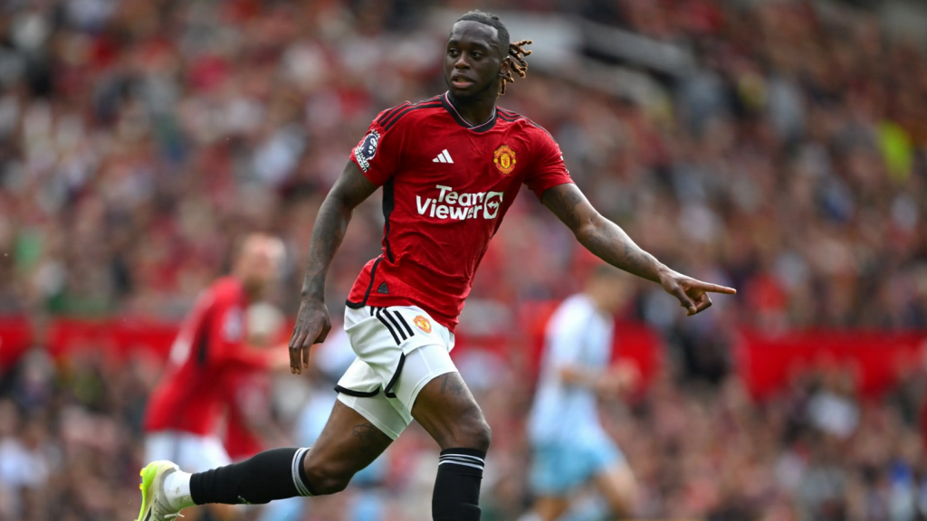 MU mua tien ve anh 8