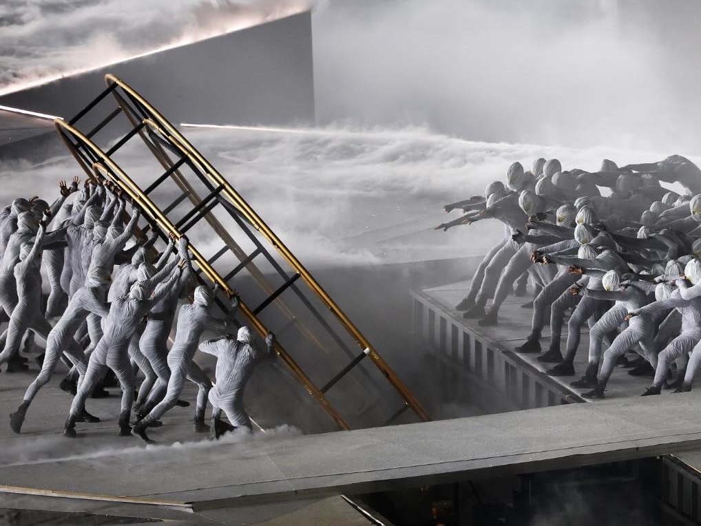 Be mac Olympic Paris 2024 anh 5