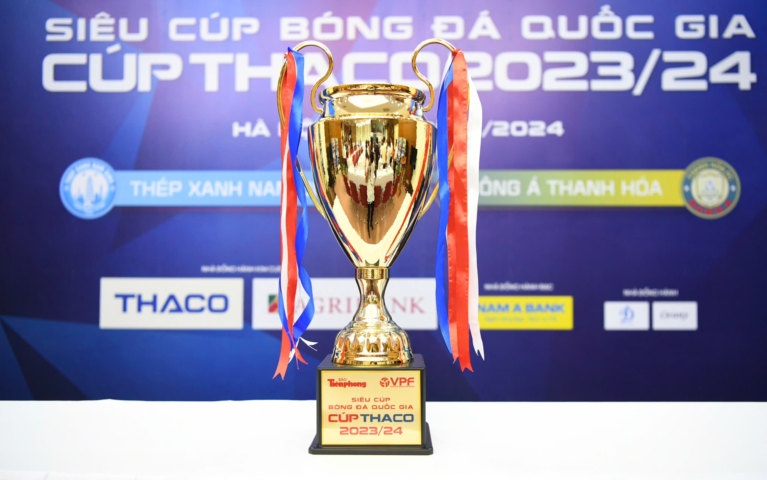 Trong tai ngoai xuat hien o tran Sieu cup quoc gia 2024 hinh anh