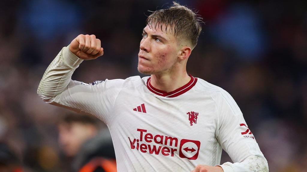 MU mac sai lam voi Hojlund? hinh anh