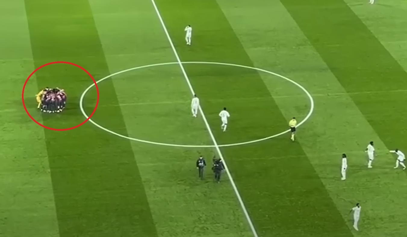 Buc anh hon nghin loi noi ve Real Madrid va Barca hinh anh