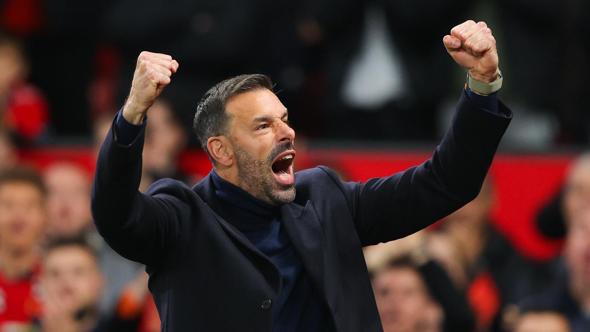 Van Nistelrooy da giu loi hua hinh anh