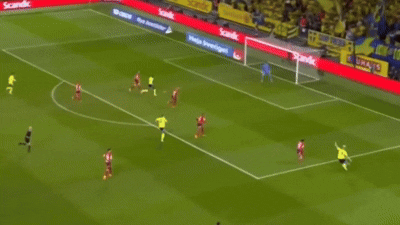 Can loi voi Alexander Isak anh 1