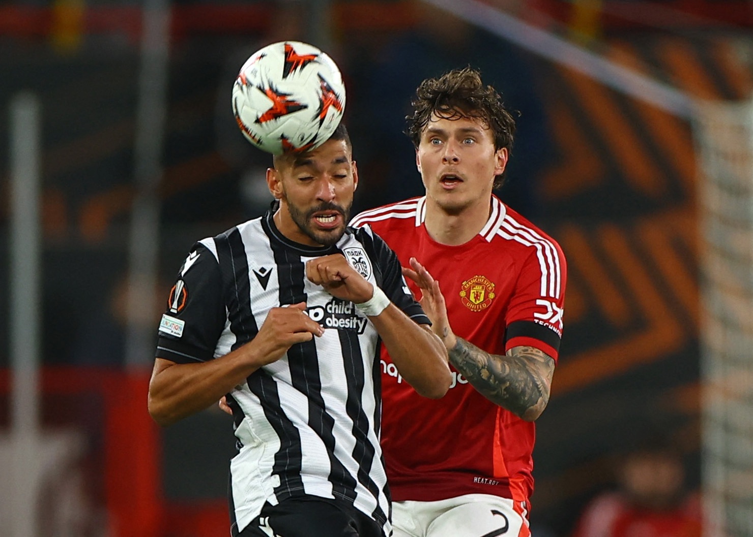 Amorim ban 5 cau thu anh 3