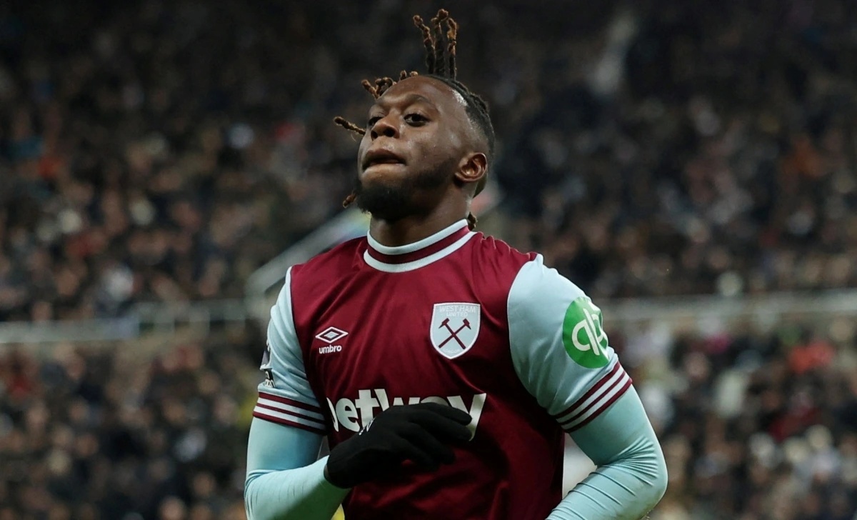 Wan-Bissaka ghi ban hinh anh