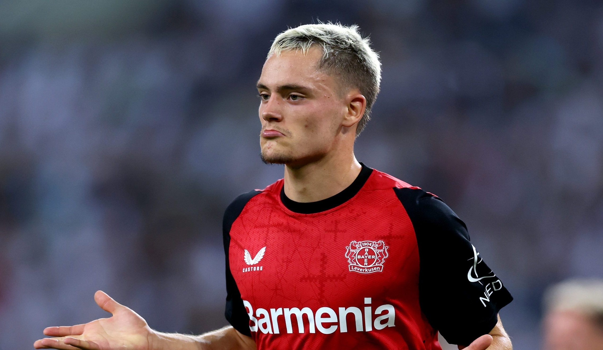 Wirtz san bang ky luc cua Messi hinh anh