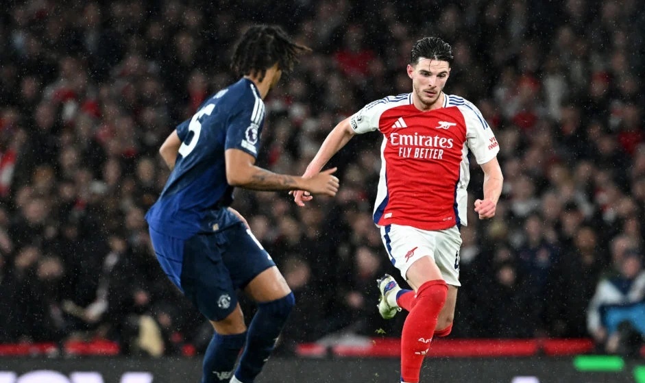 Fan MU phat sot voi Yoro hinh anh