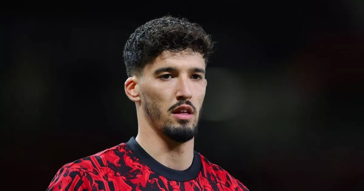 MU tim kiem thu mon moi hinh anh