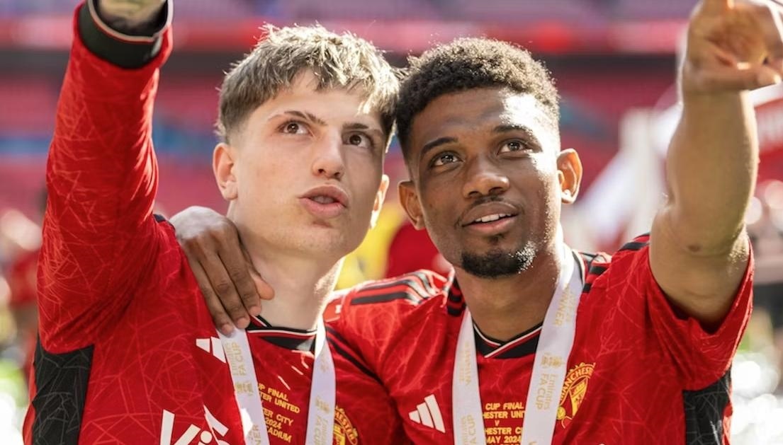 Amad bat ngo bi MU dieu tra hinh anh