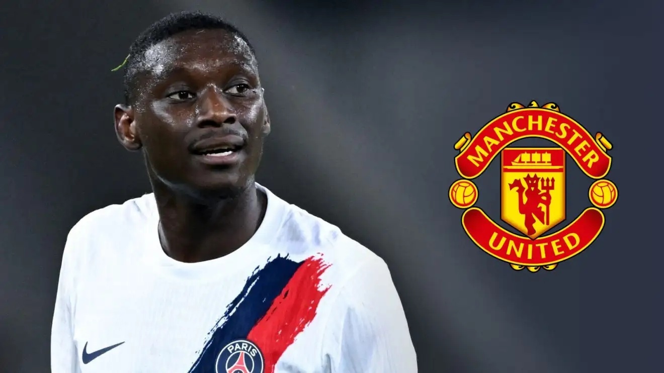 MU hoi muon tien dao PSG hinh anh