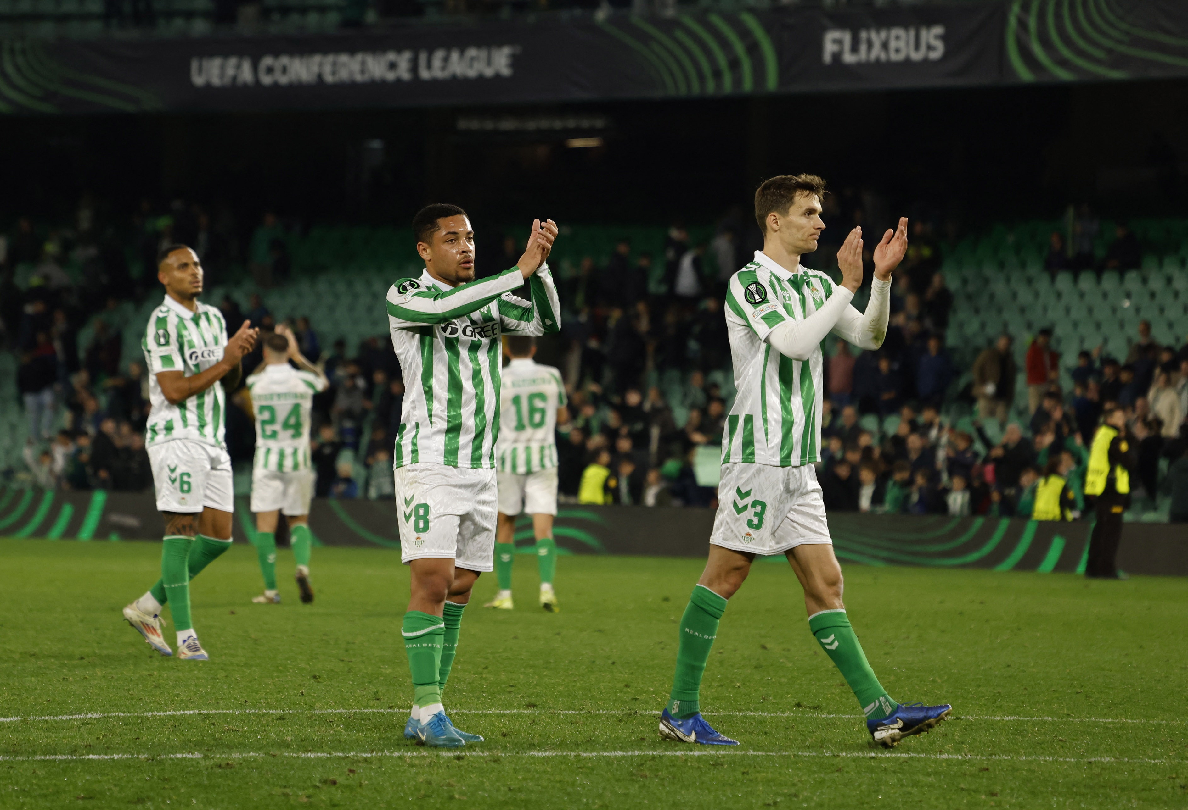 Hon nhan cua Vitor Roque anh 1