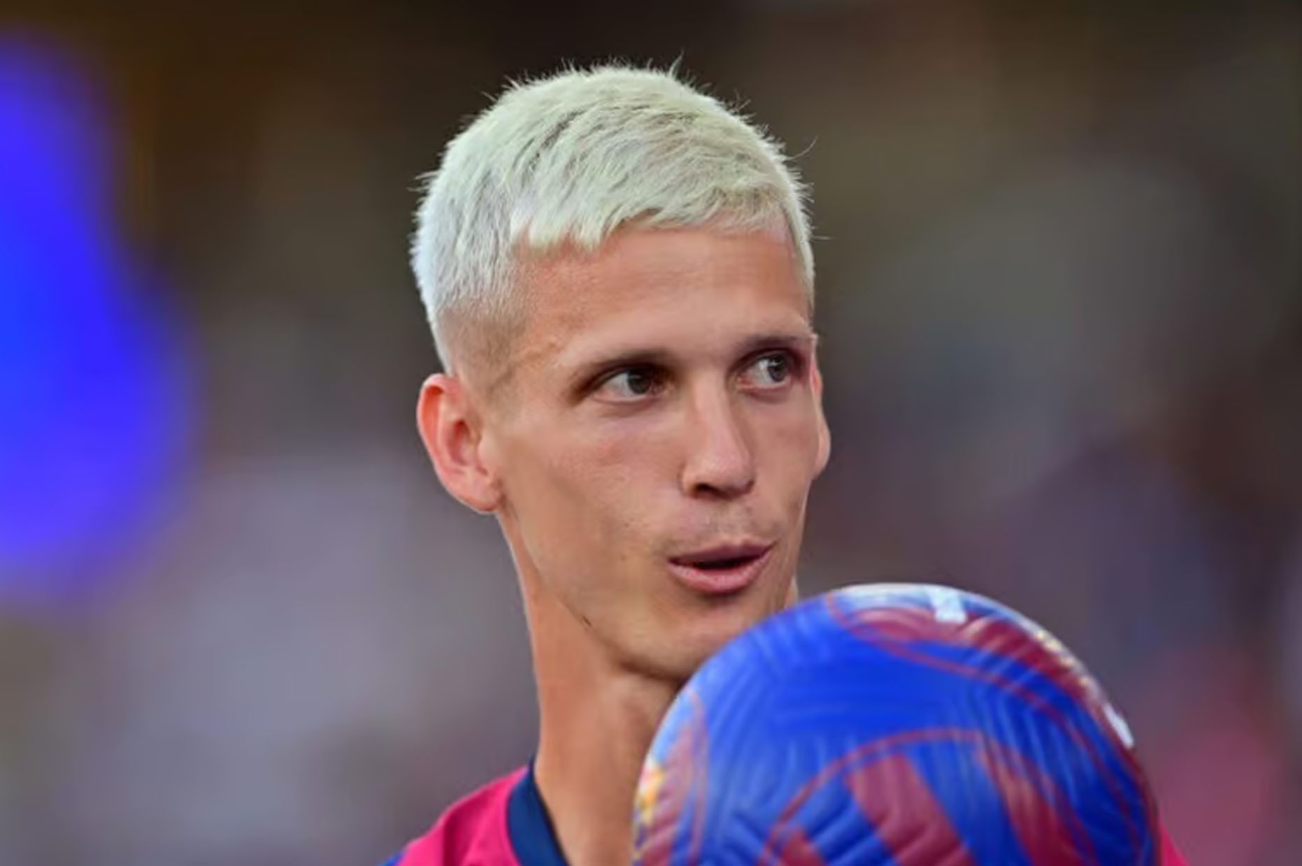 Rakitic tiec cho Olmo hinh anh