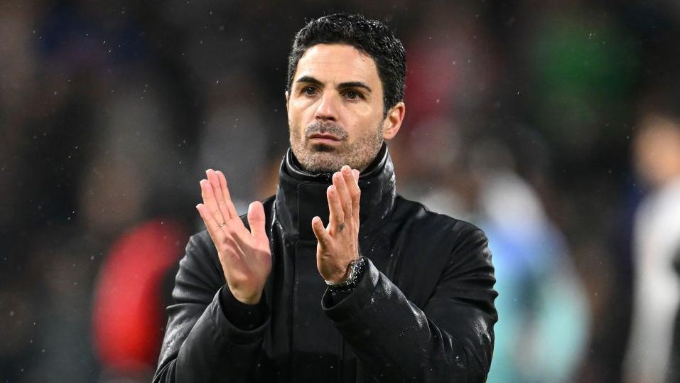 Arteta that vong hinh anh