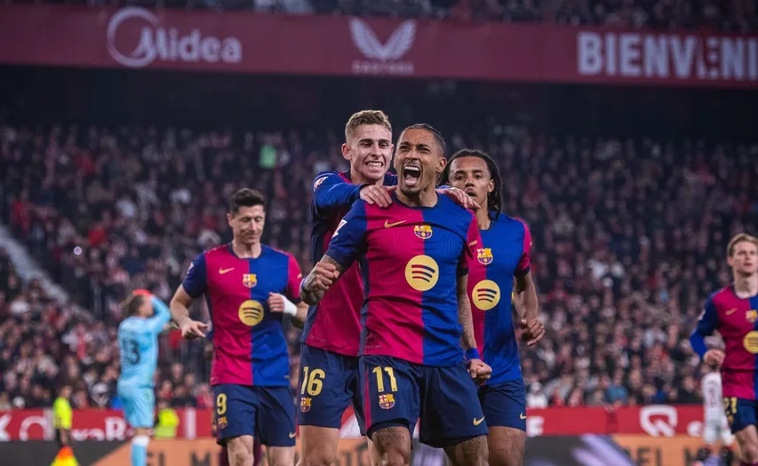 Barca vui dap Sevilla hinh anh