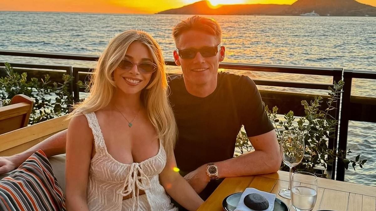 McTominay song huy hoang sau khi roi MU hinh anh