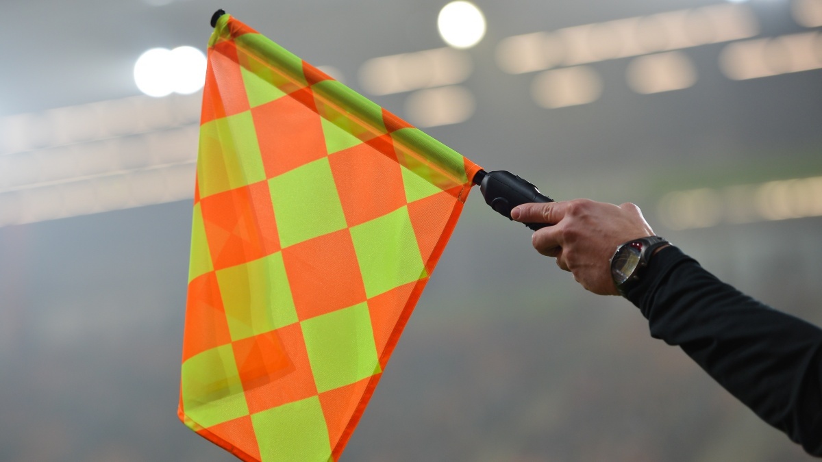 Trong tai Anh bi bat vi xam hai tre em hinh anh