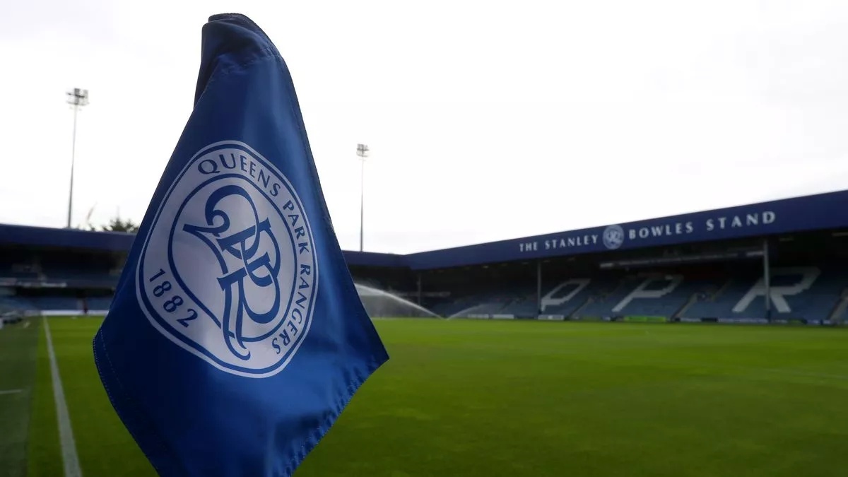 Cau thu hang Nhat Anh doi mat an tu 2 nam hinh anh