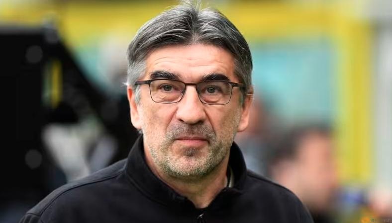 HLV sap mat viec chi sau 2 thang lam viec o Ngoai hang Anh hinh anh