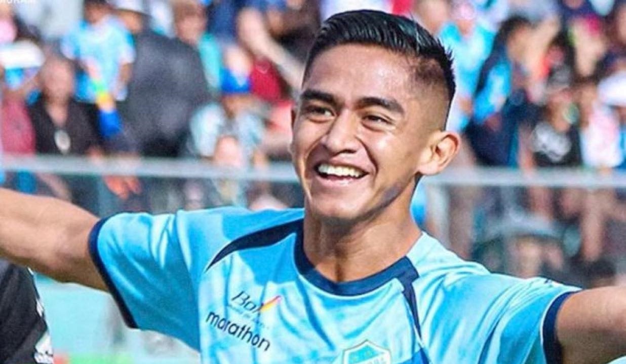 Be boi rung dong bong da Nam My hinh anh