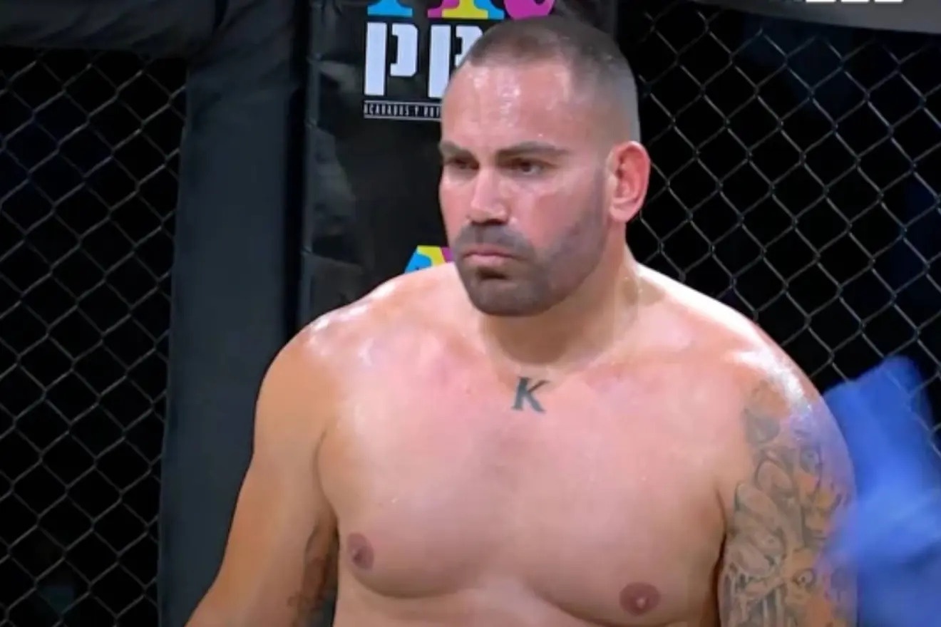 Cuu vuong kickboxing Tay Ban Nha doi mat cao buoc giet nguoi hinh anh