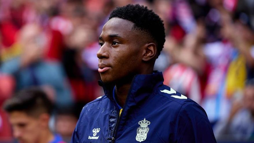 Chelsea ngon 70 trieu euro mua 2 tan binh cung luc hinh anh