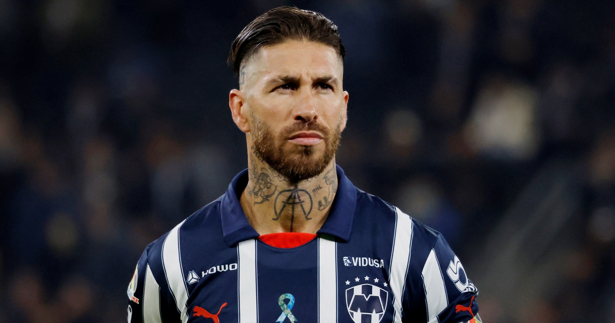 Ramos bi duoi vi danh nguoi hinh anh