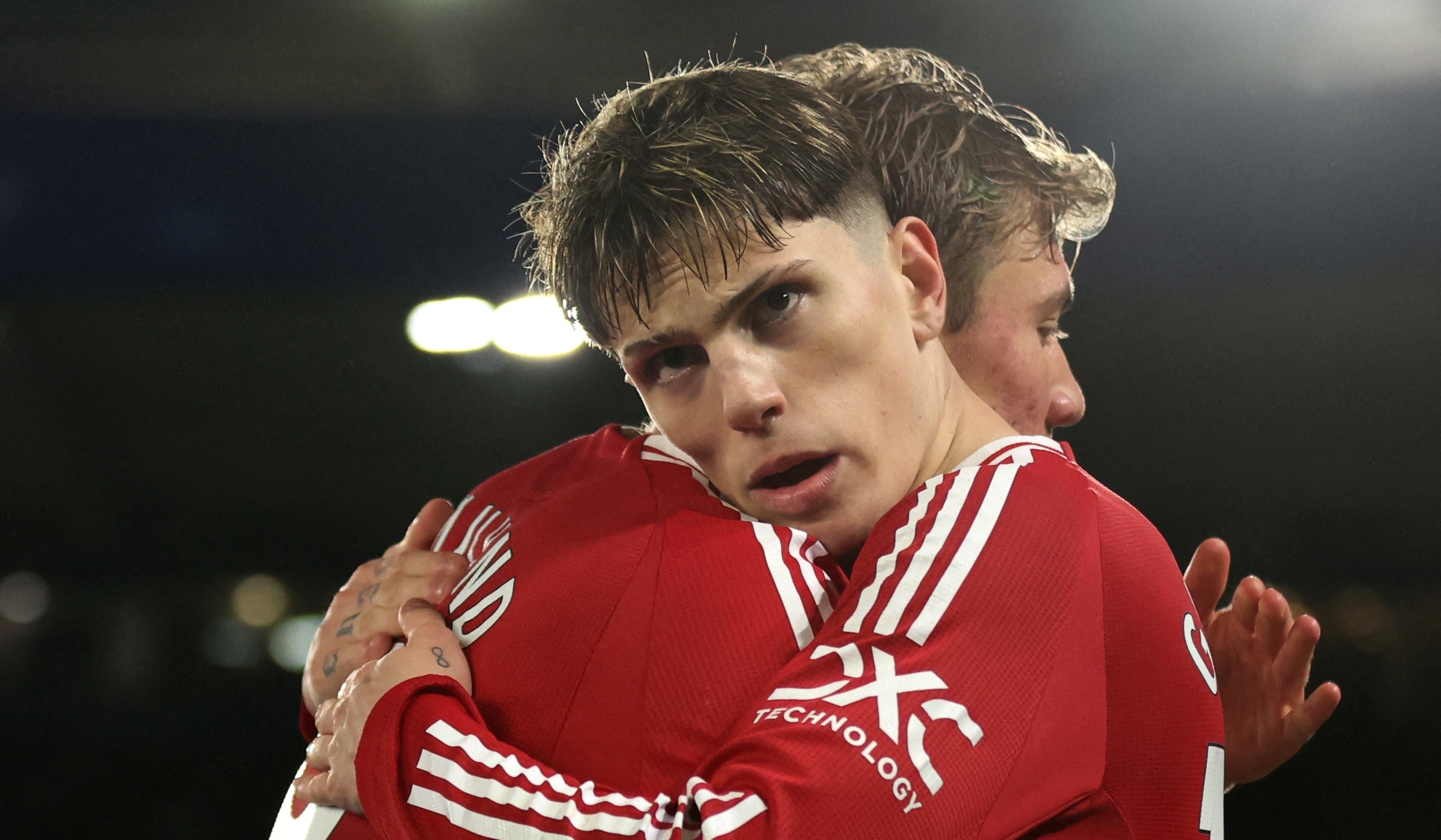 Fan MU mat cho o Old Trafford hinh anh