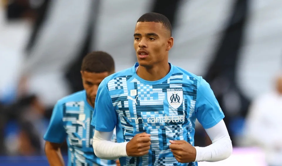 Greenwood bi cham diem 2 hinh anh