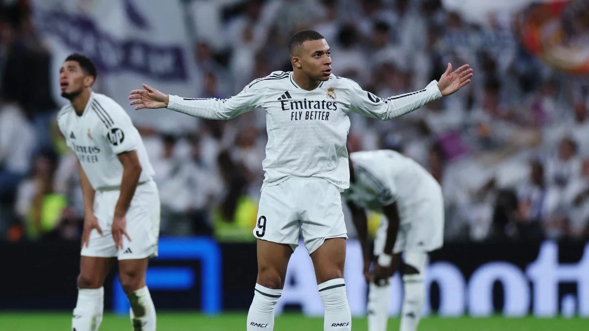 Cai dop cua Mbappe hinh anh