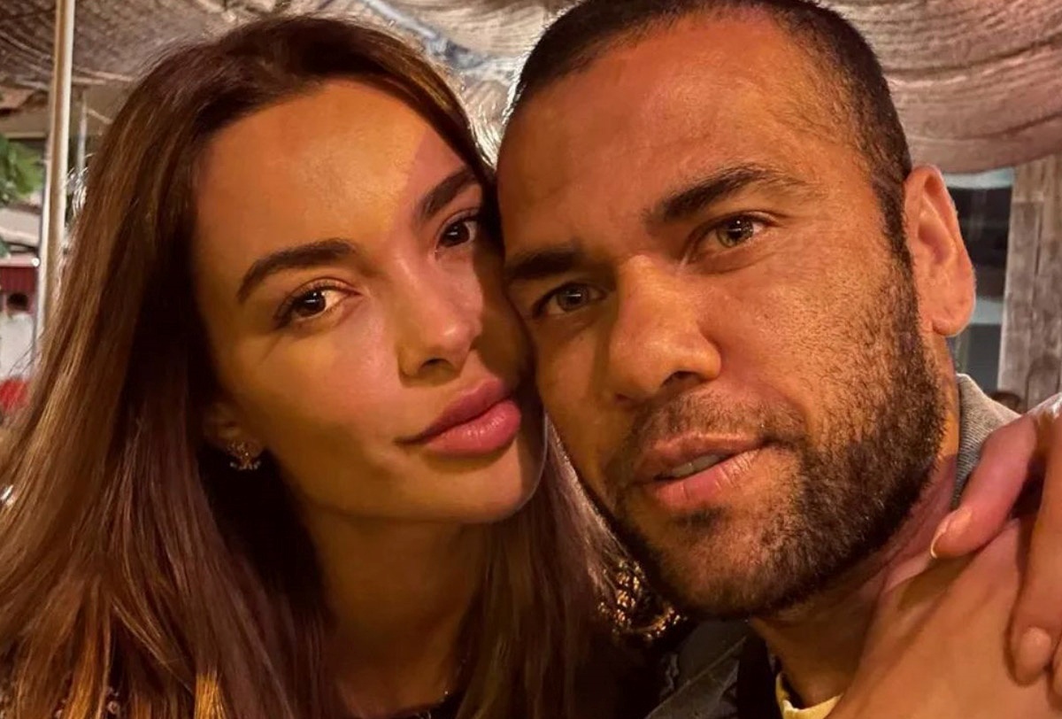 Dani Alves co con sau khi thoat an tu hinh anh