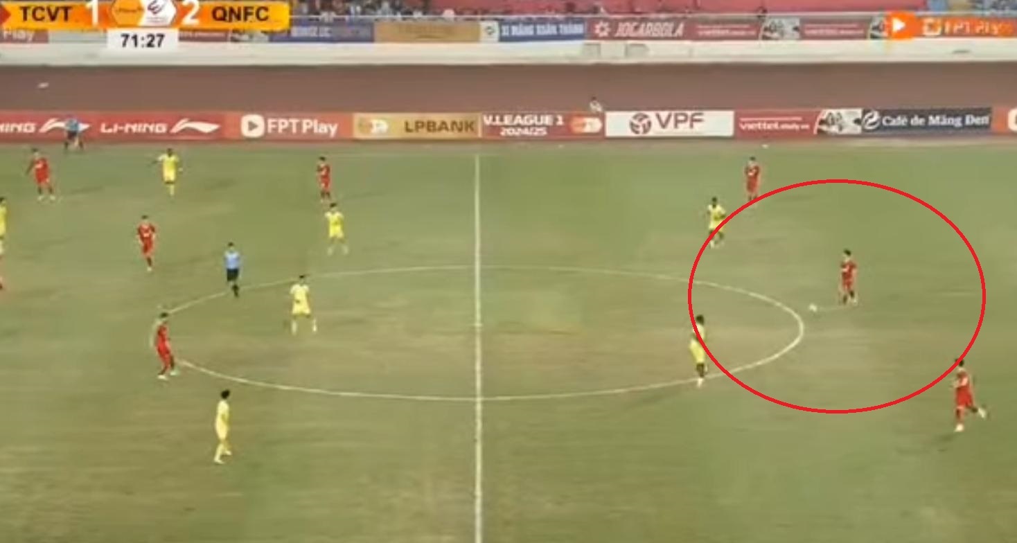 Sieu pham lop bong tu khoang cach hon 50 met o V.League hinh anh