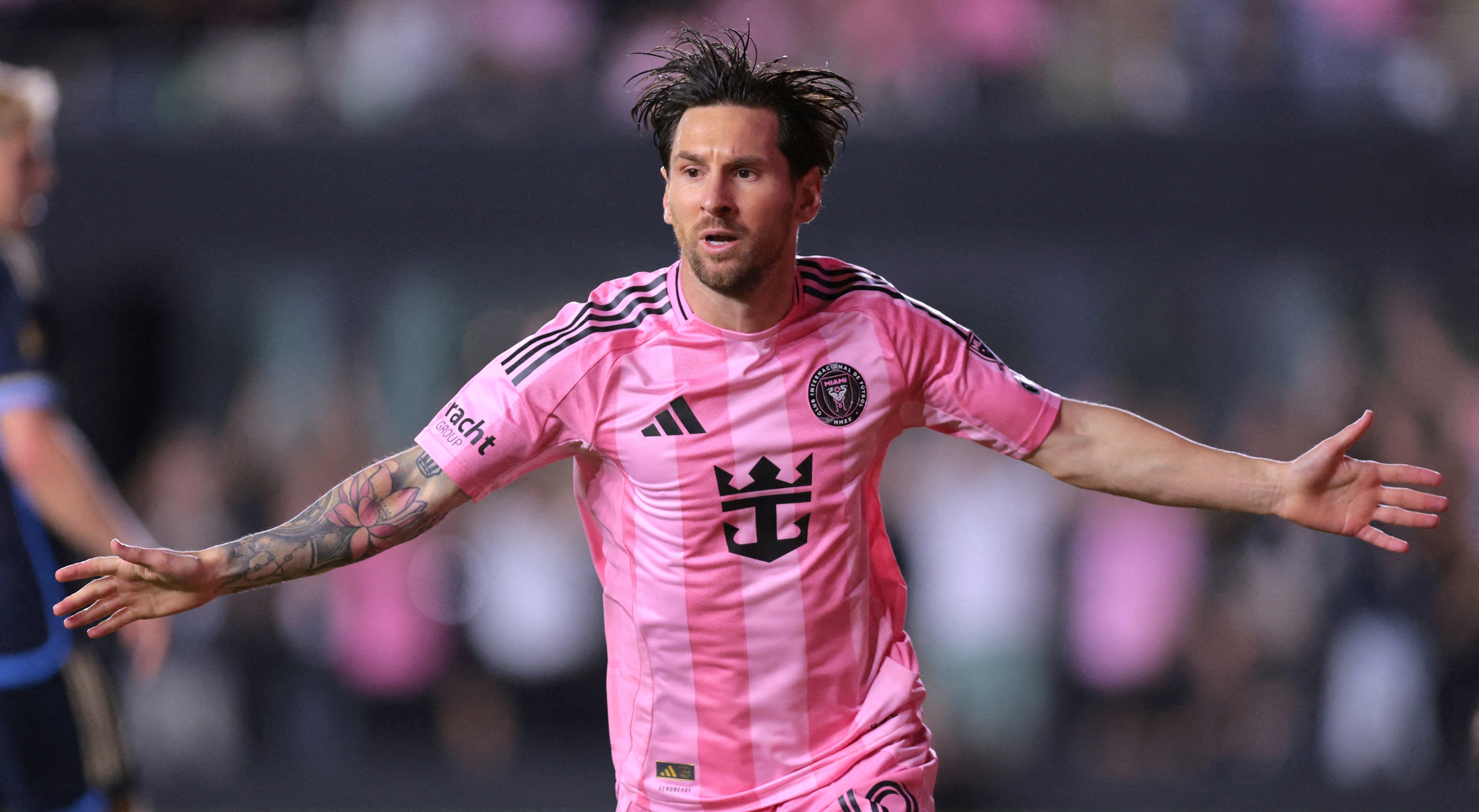 Cu dup cua Messi giup Inter Miami thang nguoc hinh anh