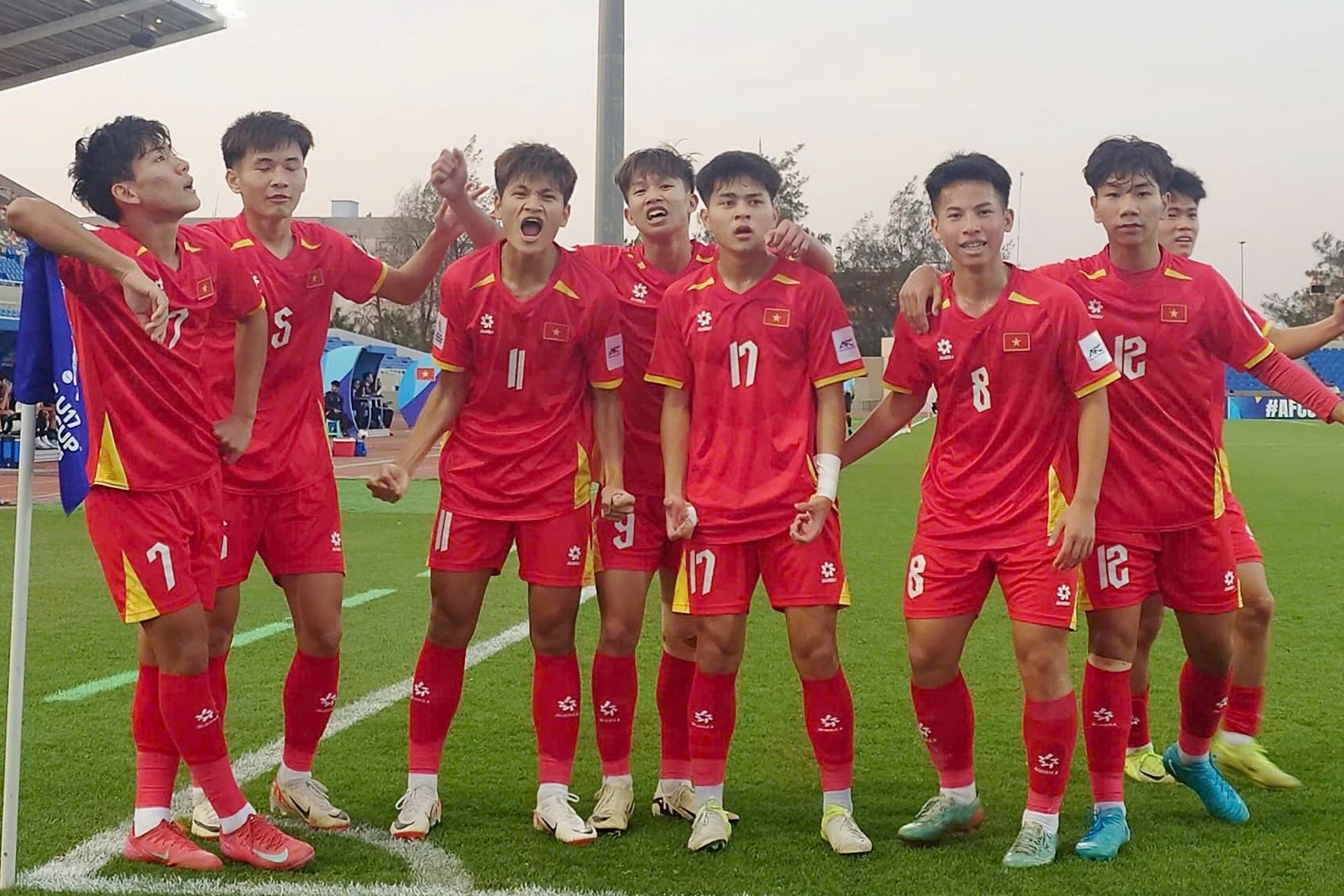'U17 Viet Nam dat toi nguong, can thoi gian de di World Cup' hinh anh