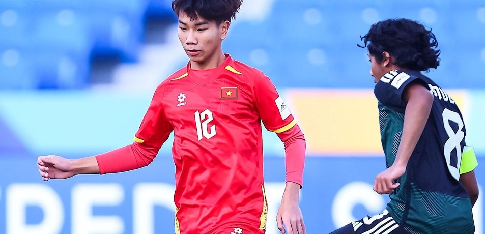 Phan ung cua CDV Dong Nam A khi U17 Viet Nam bi loai hinh anh