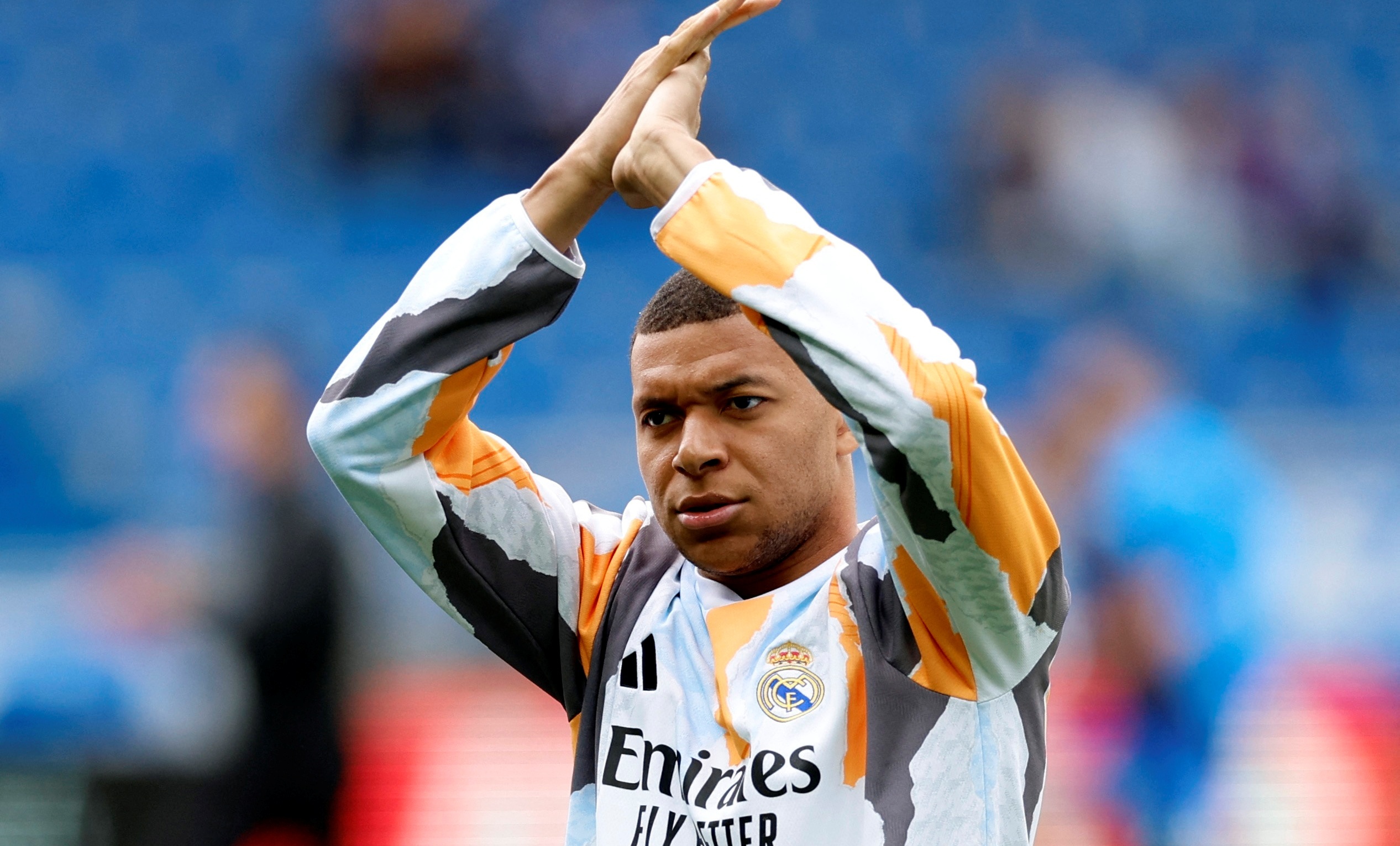 Mbappe bi doi treo gio 10 tran hinh anh