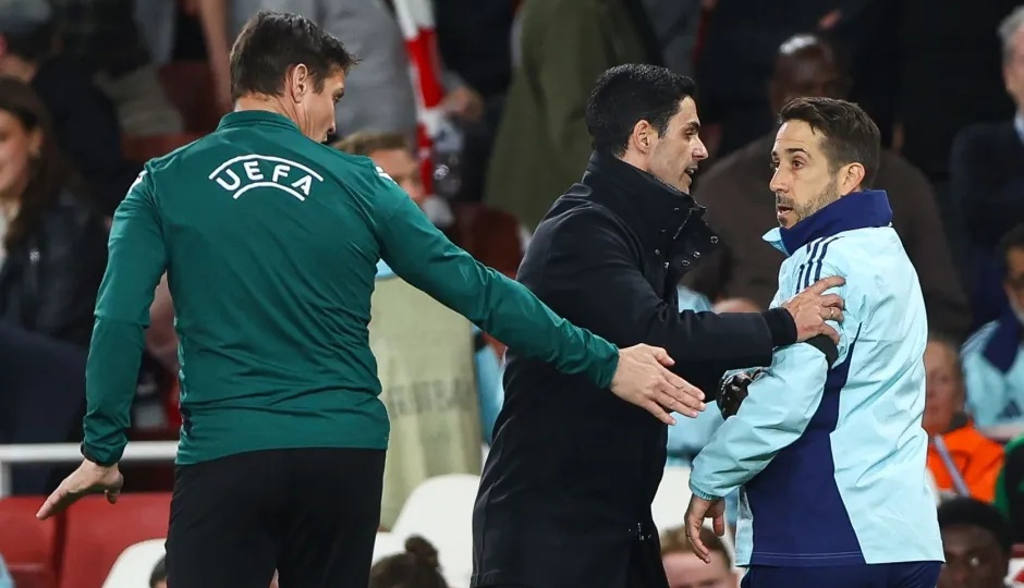 Phut 95 hoa tham hoa cua Arsenal hinh anh