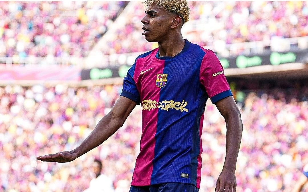 Yamal an mung nhu Ronaldo hinh anh