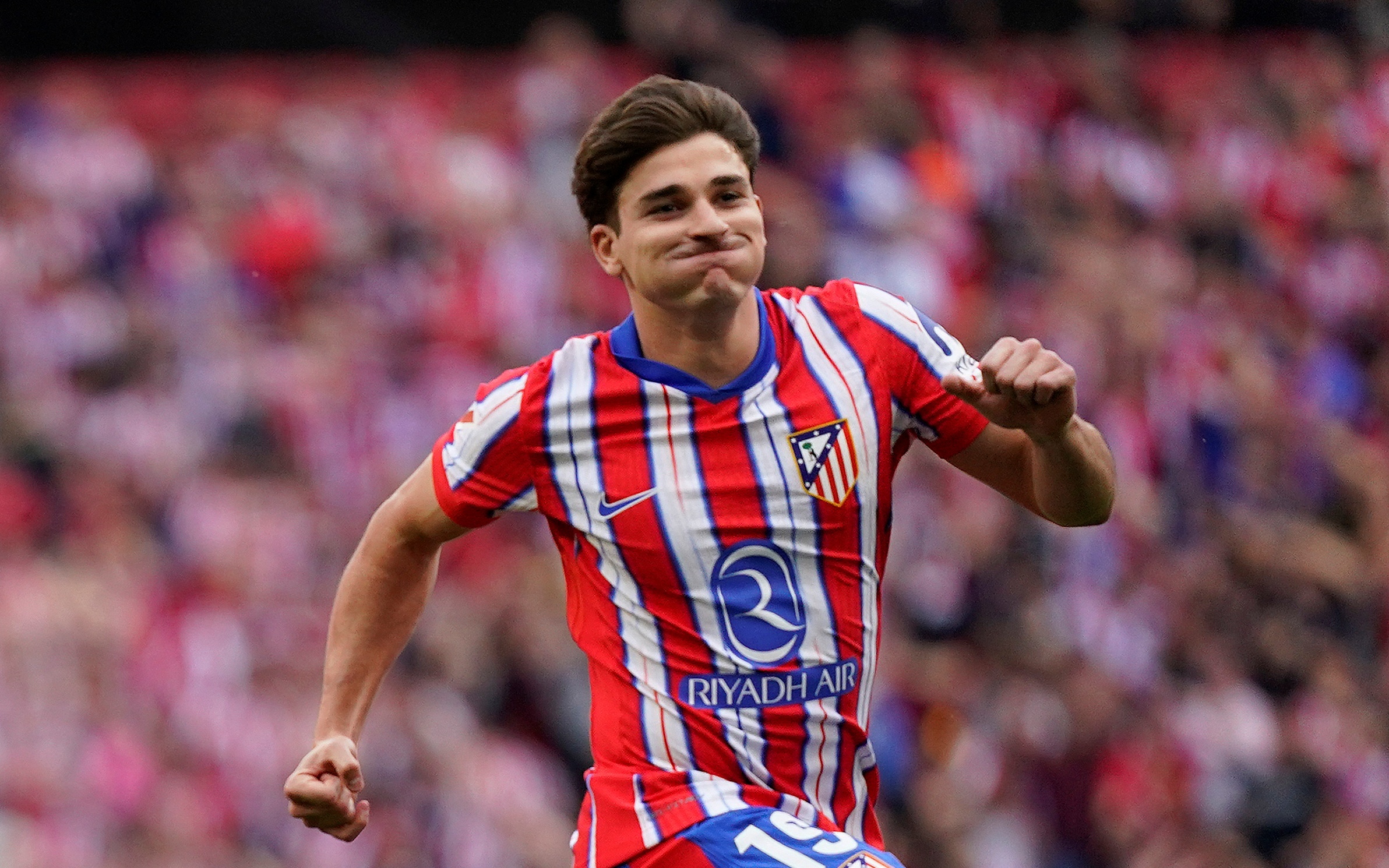 Sieu pham da phat lam day song mang xa hoi cua Alvarez hinh anh