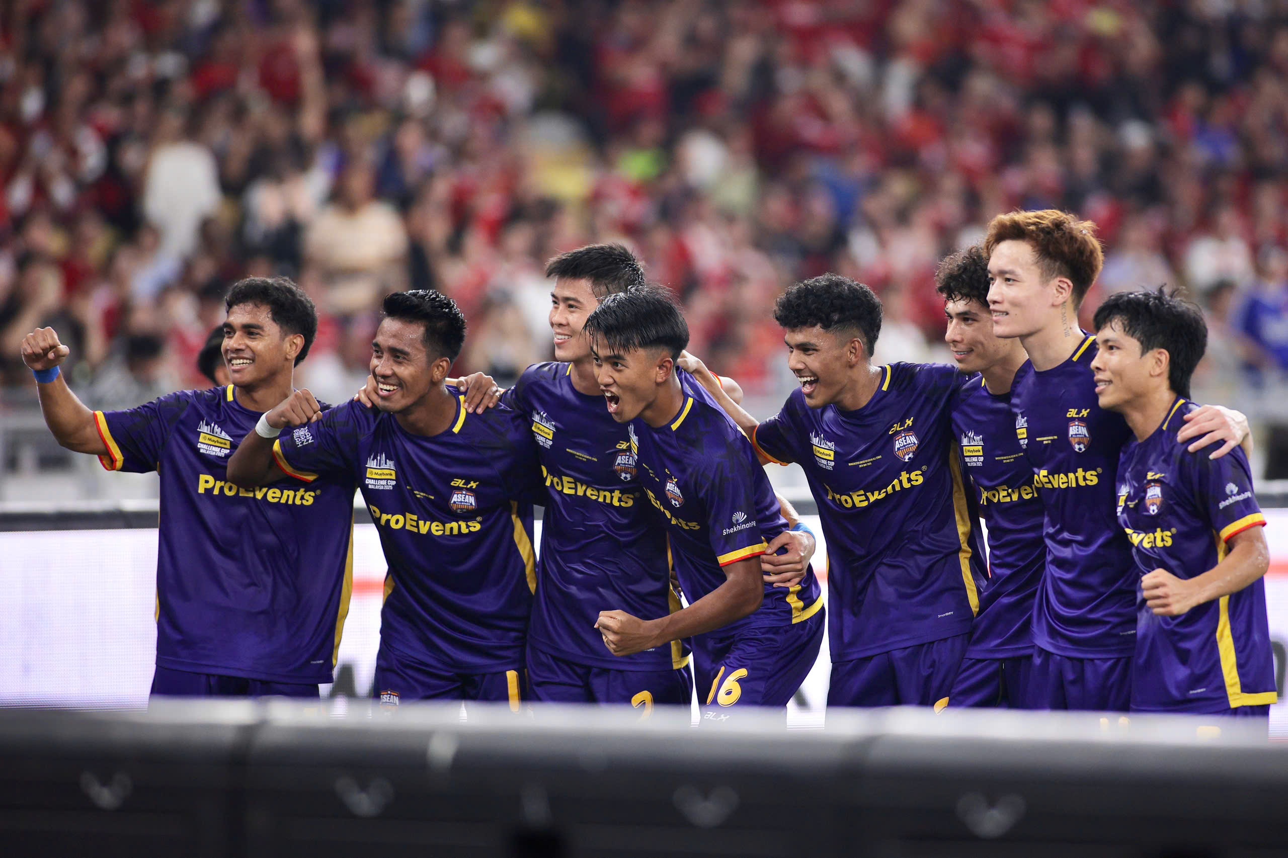 Ban thang ket lieu MU cua ASEAN All Stars hinh anh