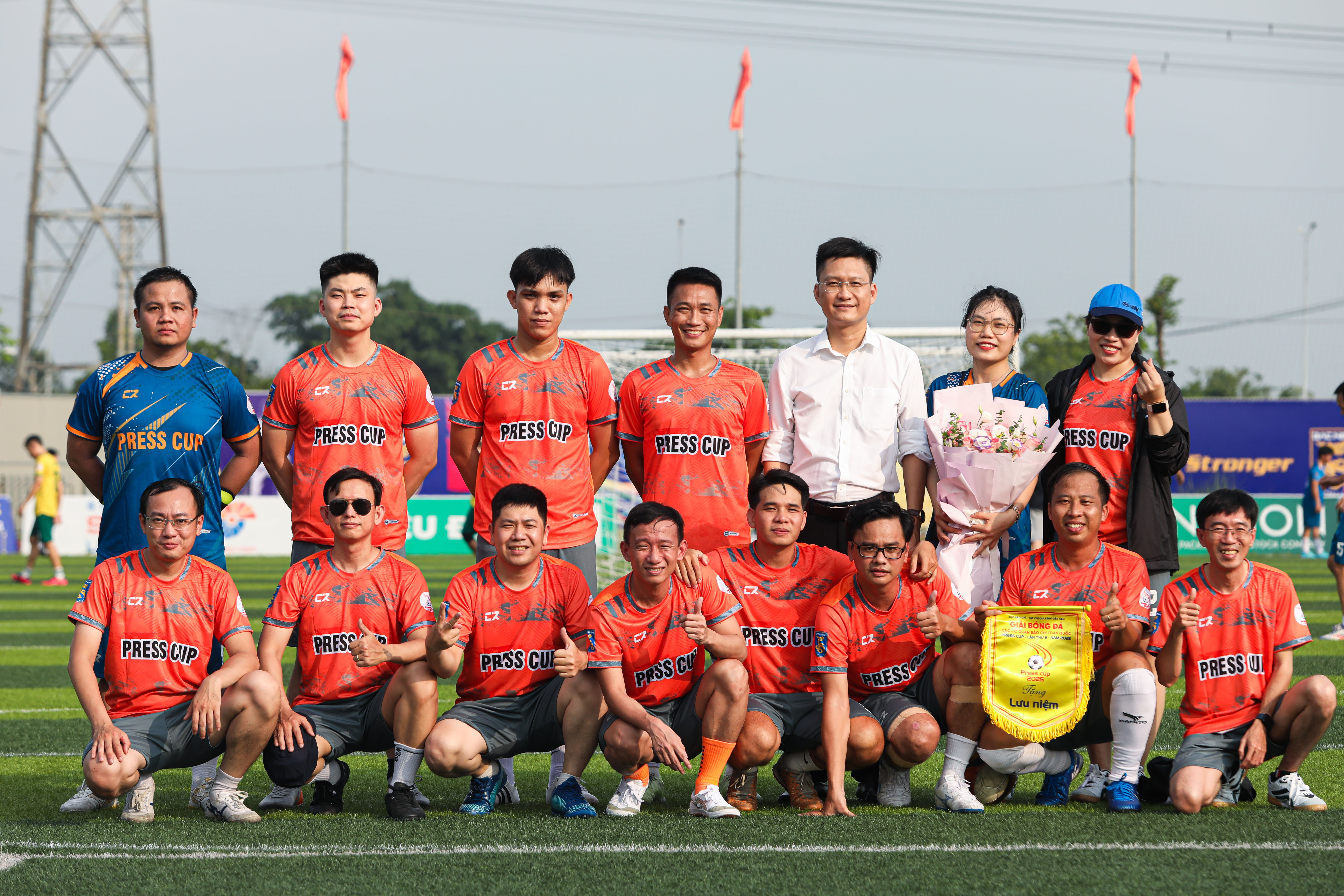 Phap Luat TP.HCM - Znews anh 1