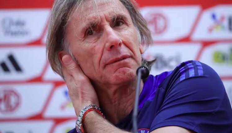 HLV tuyen Chile tu chuc sau tham hoa hinh anh