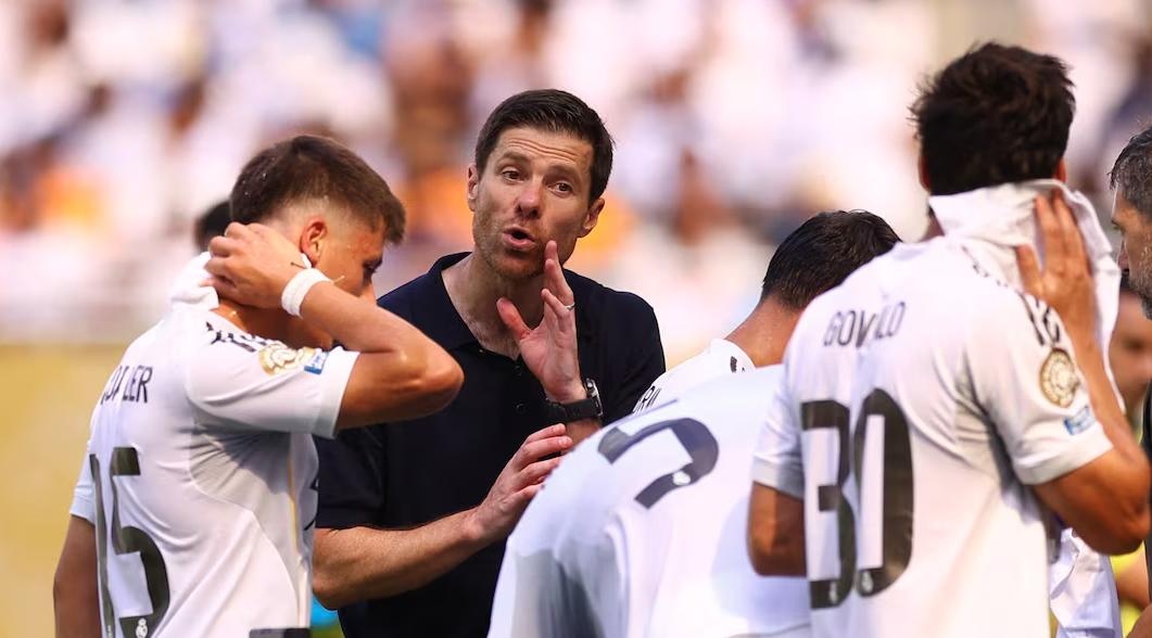 Alonso giup Real Madrid 'lot xac' hinh anh