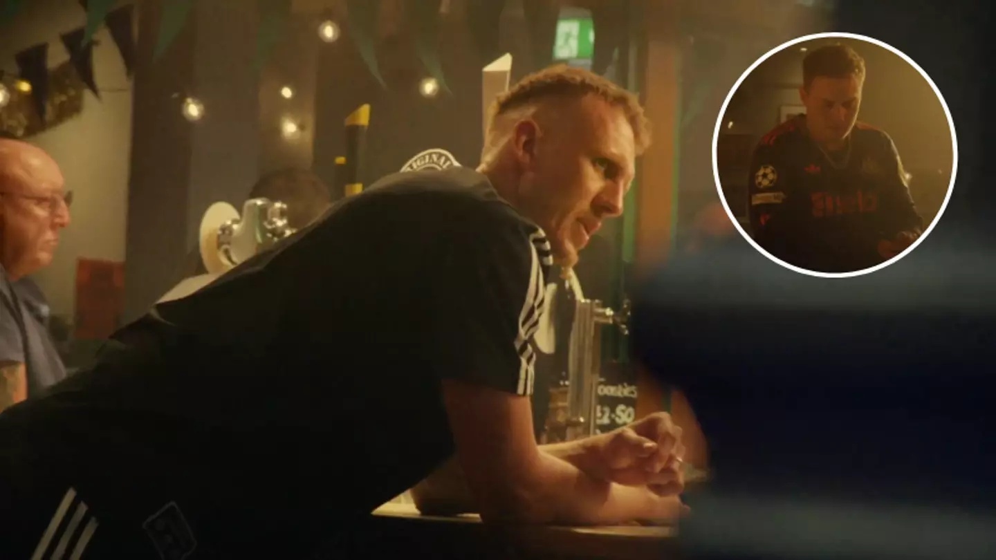 CLB Newcastle xin loi hinh anh