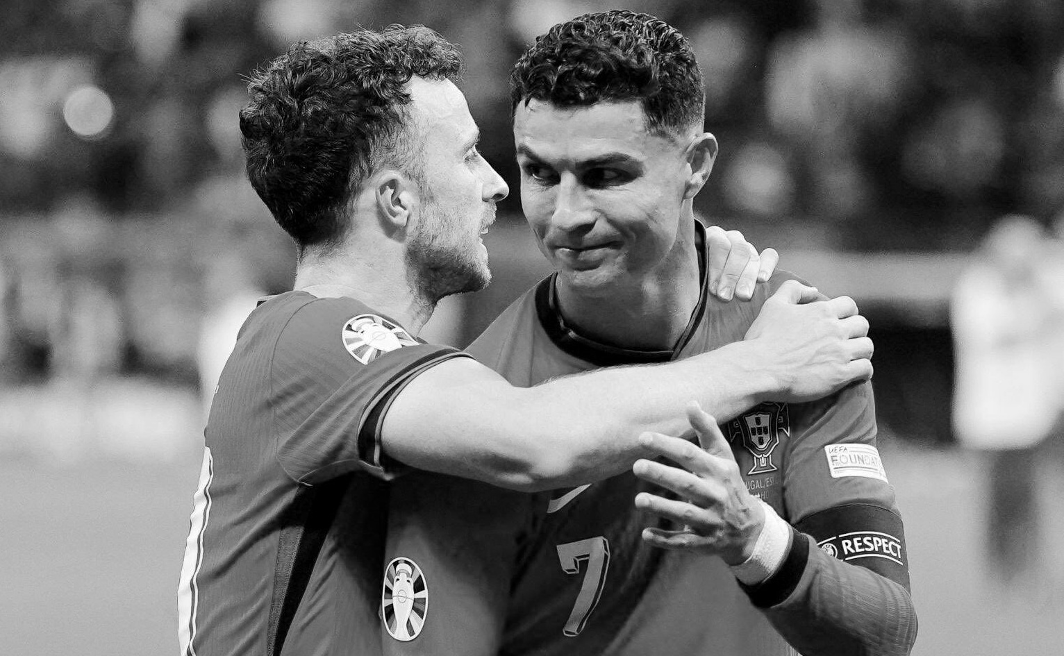 Ly do Ronaldo khong du dam tang Jota hinh anh