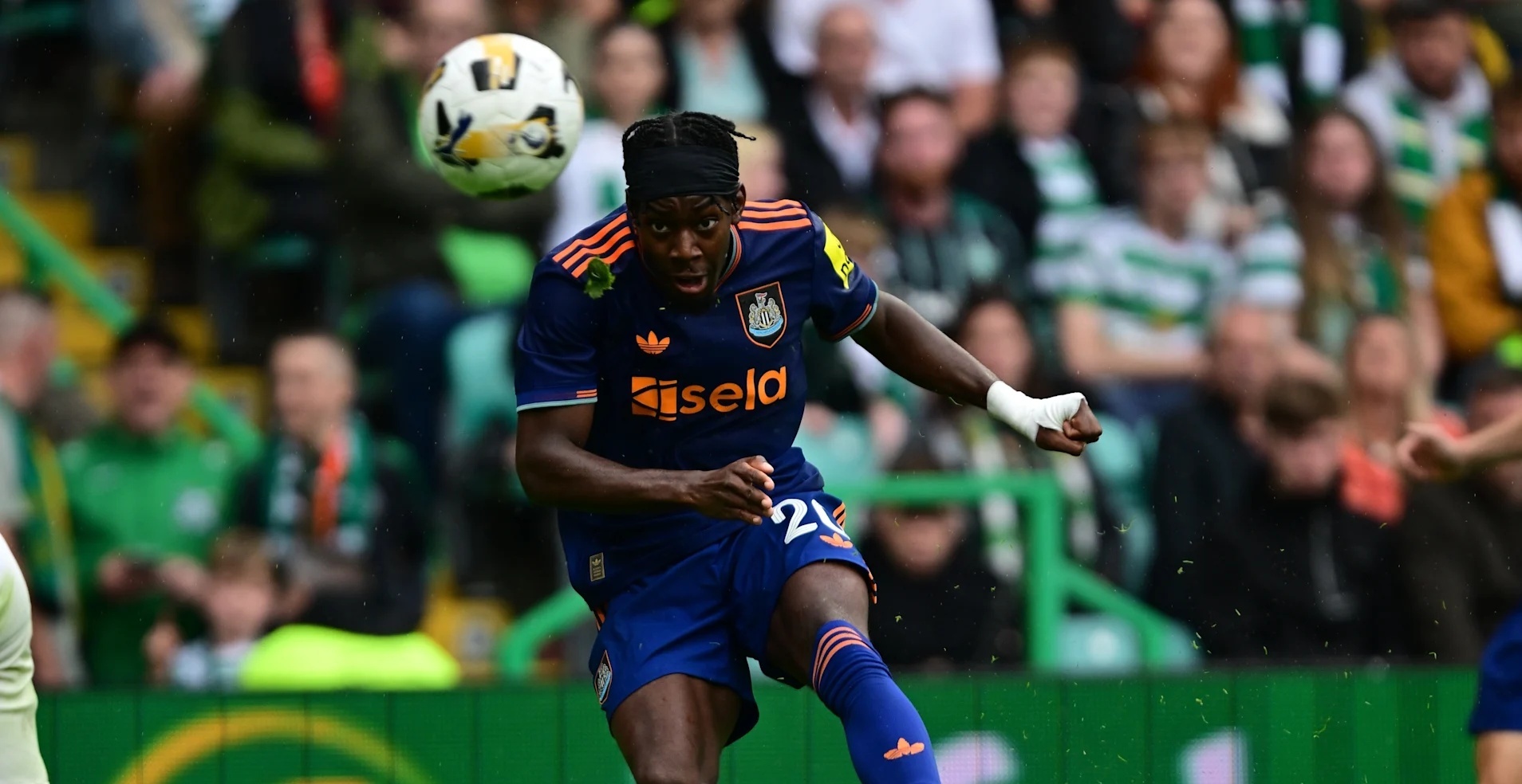 Newcastle thua tham hinh anh