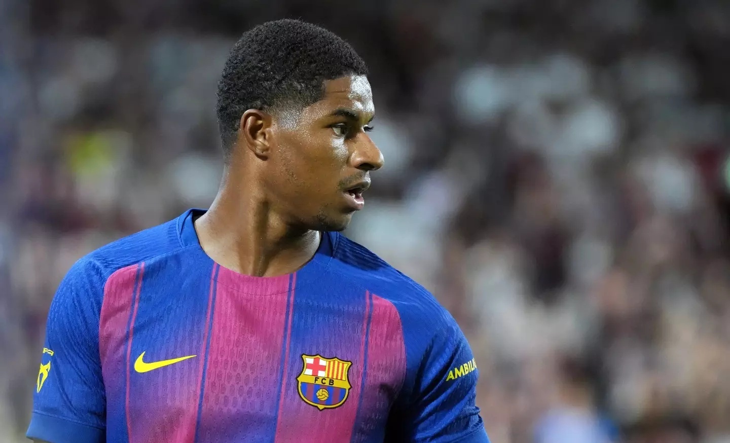 Rashford bat ngo doi vai tai Barca hinh anh