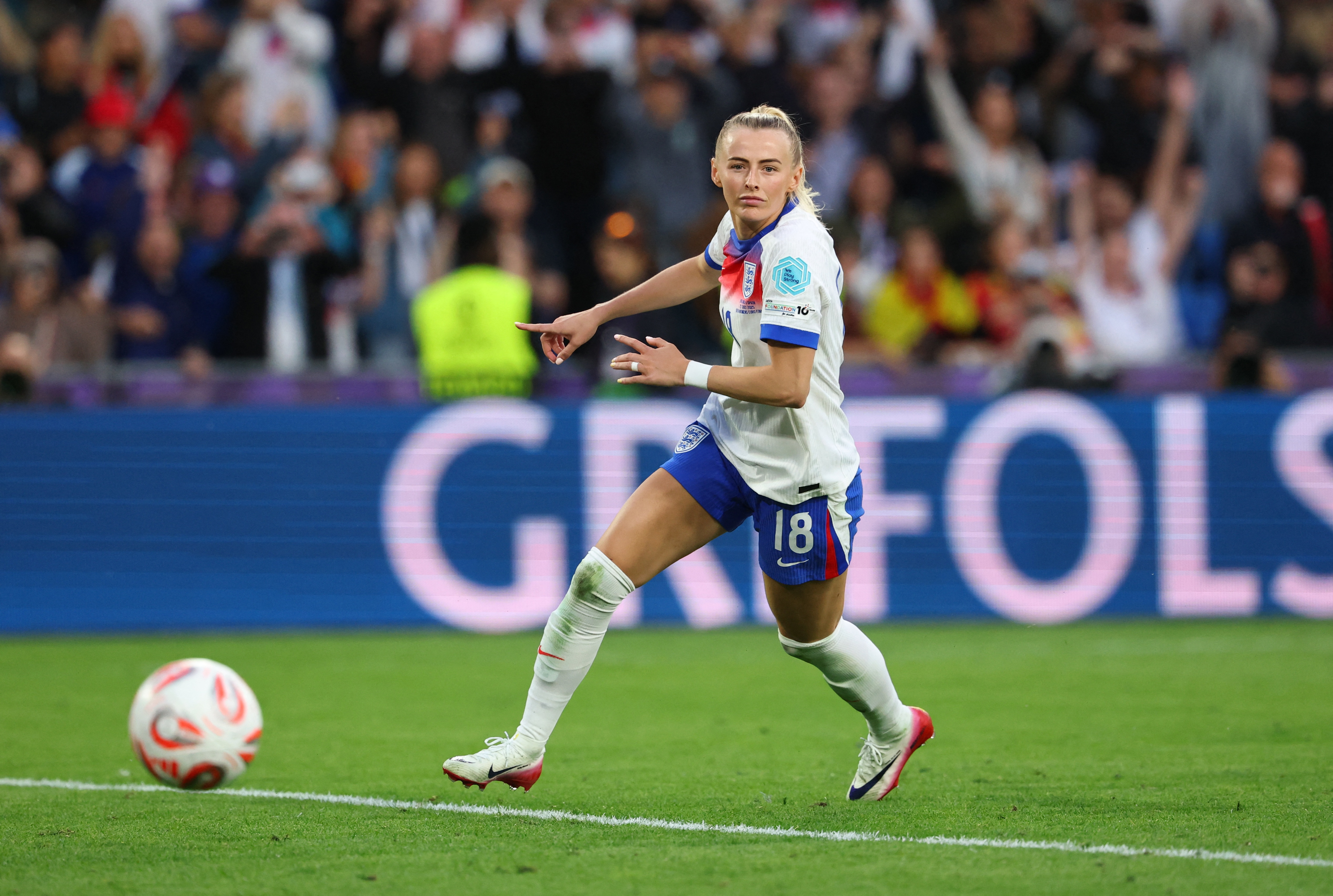 Cu da an dut moi pha dut diem o Premier League hinh anh