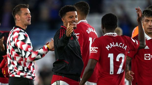 Roma hoi mua cung luc 2 cau thu MU hinh anh