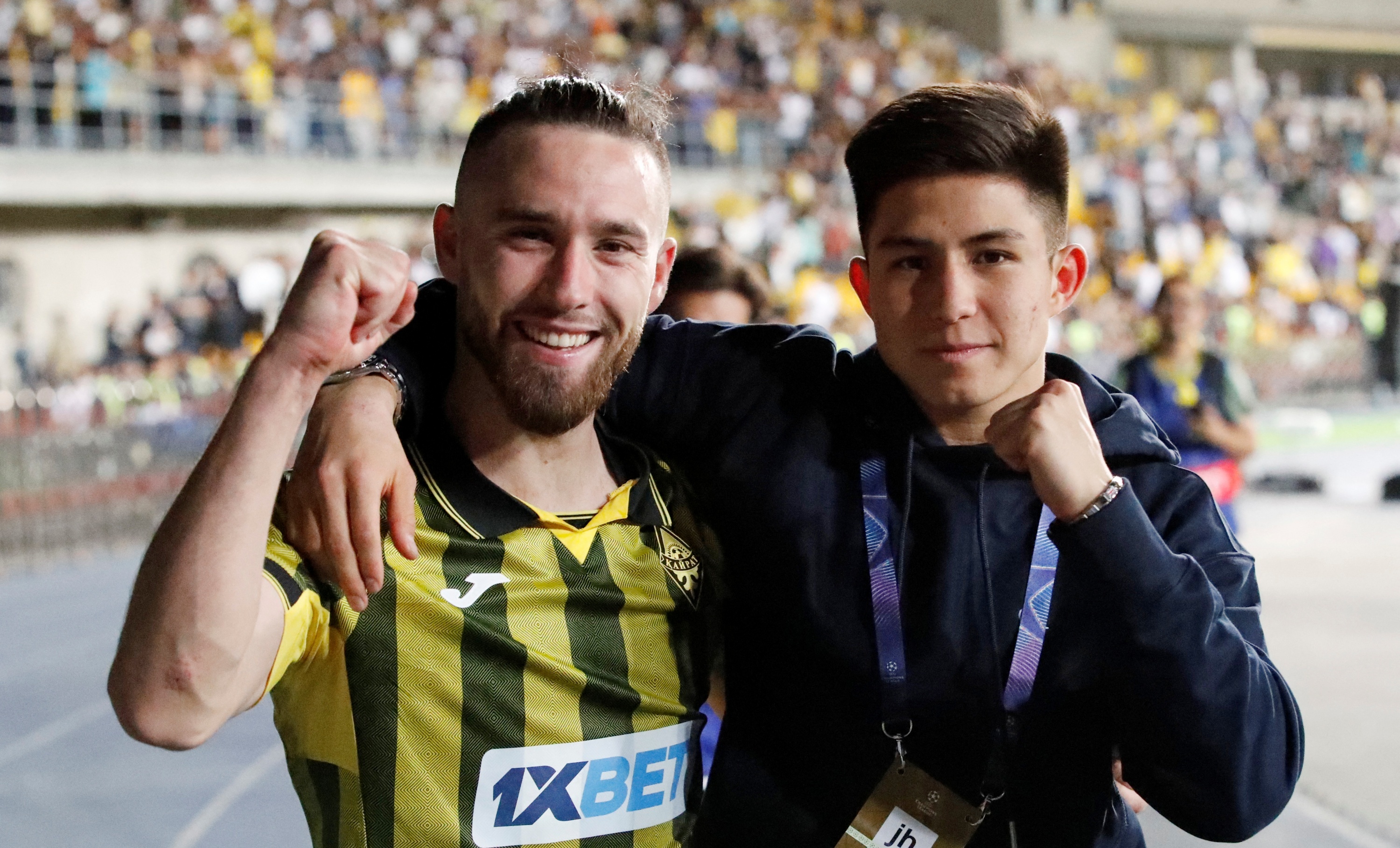 Kairat Almaty doi doi hinh anh